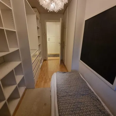 Stor Med To Balkonger * Asker
